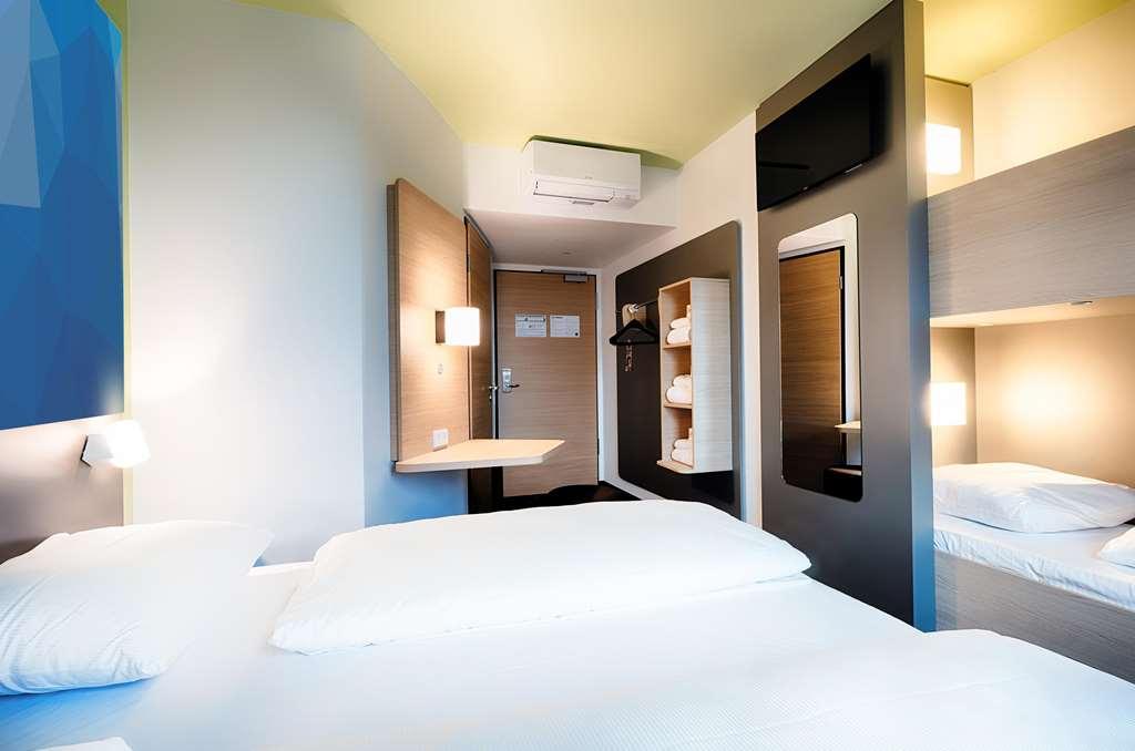 B&B Hotel Villingen-Schwenningen Quarto foto