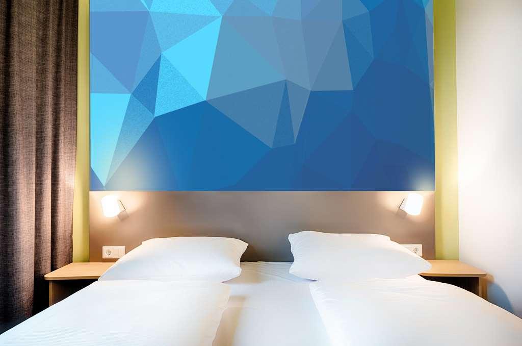 B&B Hotel Villingen-Schwenningen Quarto foto