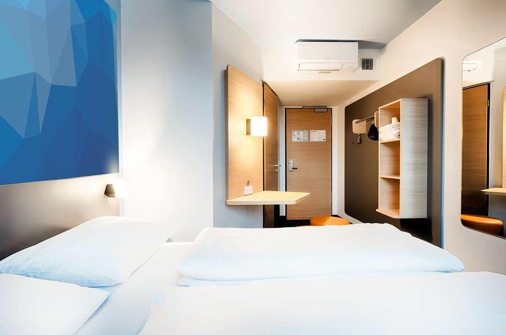 B&B Hotel Villingen-Schwenningen Quarto foto