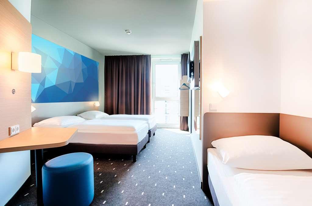 B&B Hotel Villingen-Schwenningen Quarto foto