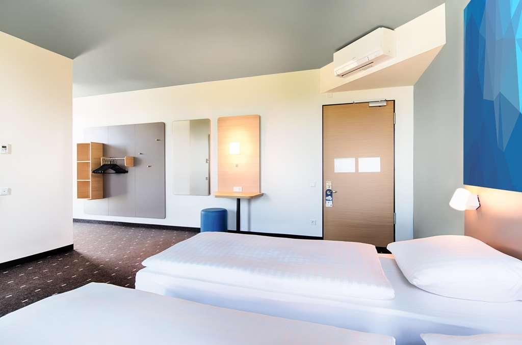 B&B Hotel Villingen-Schwenningen Quarto foto
